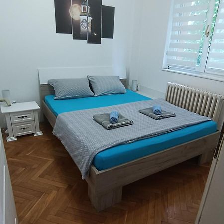 Novi Sad Apartman Tenigo Exteriör bild
