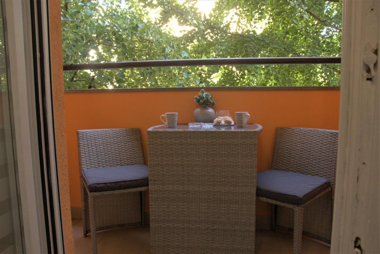 Novi Sad Apartman Tenigo Exteriör bild