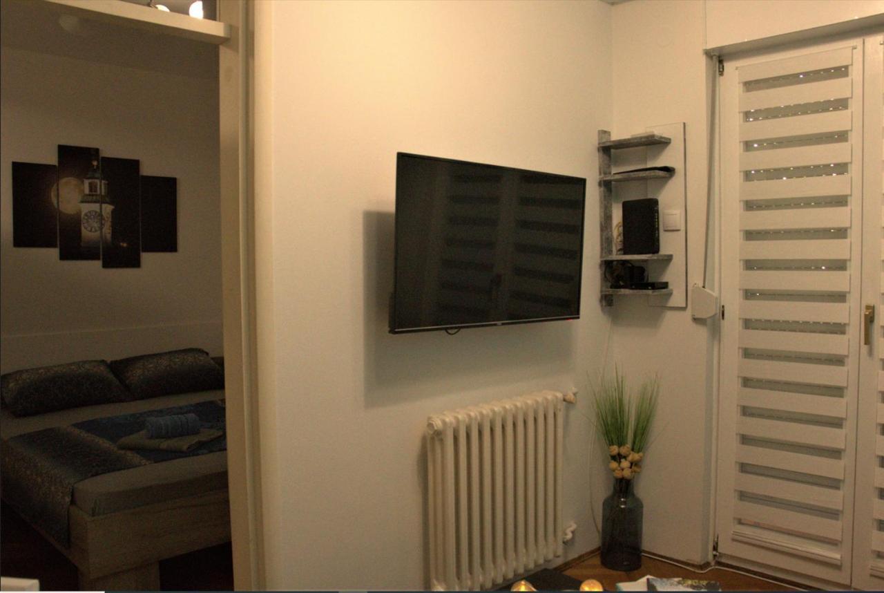 Novi Sad Apartman Tenigo Exteriör bild