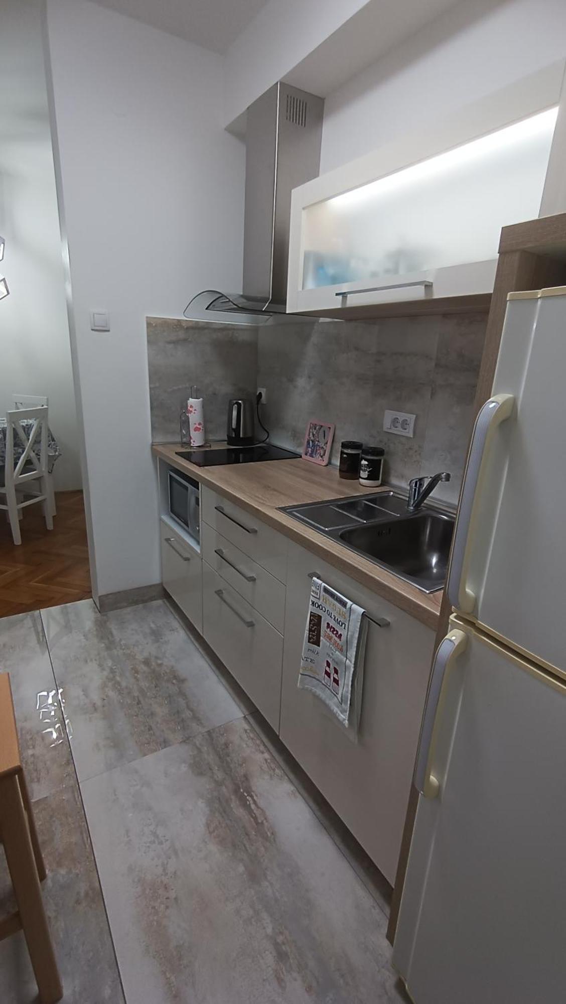 Novi Sad Apartman Tenigo Exteriör bild
